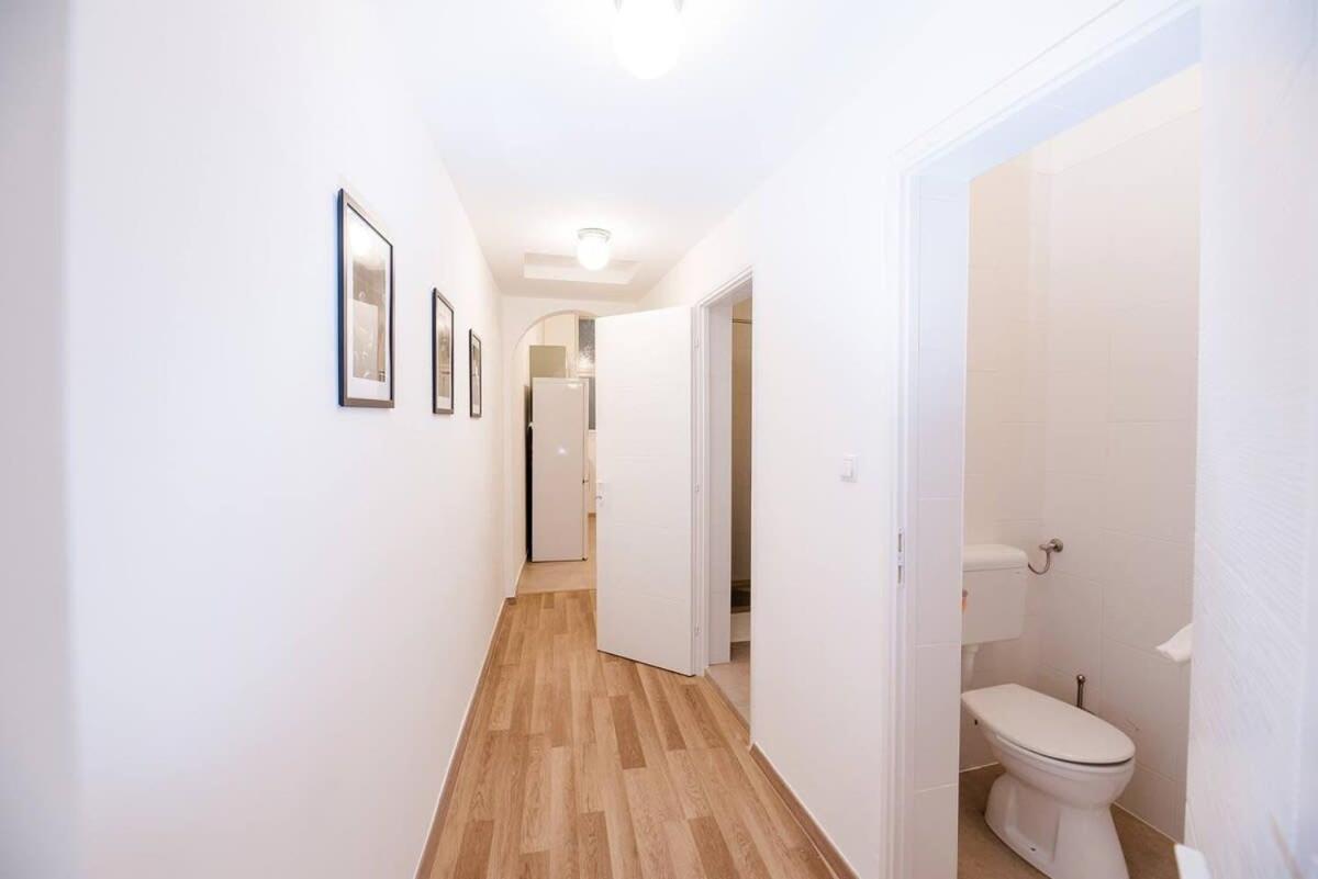 Brand New Central Ac Apartment Boedapest Buitenkant foto
