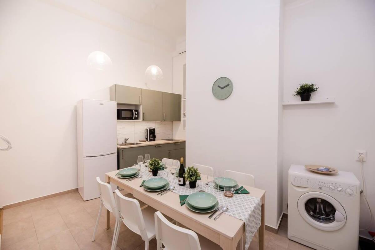 Brand New Central Ac Apartment Boedapest Buitenkant foto